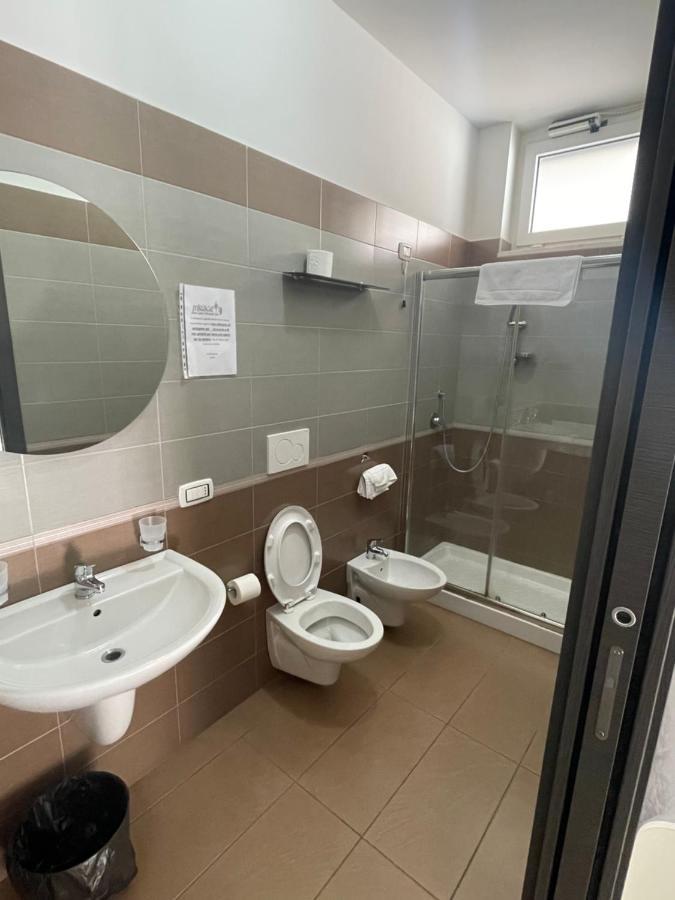 B&B Mirage Бари Экстерьер фото